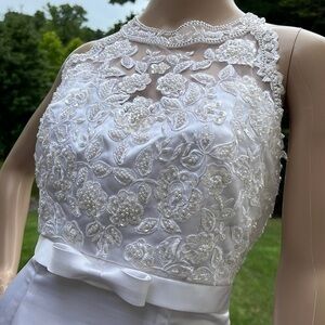 Davids bridal NWT Gloria Vanderbilt gorgeous white beaded wedding dress